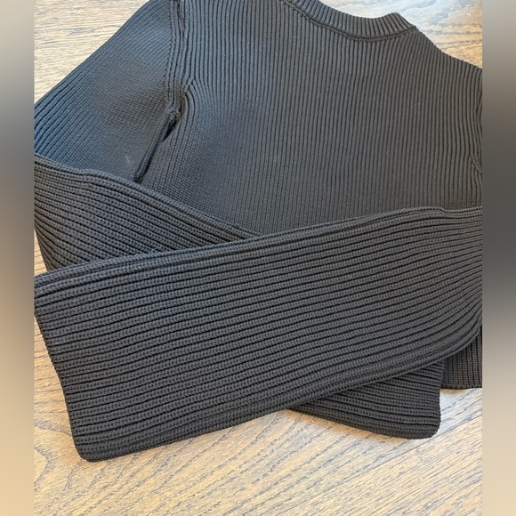 Alaia Detroit ribbed cropped black jumper top - Picture 5 of 7